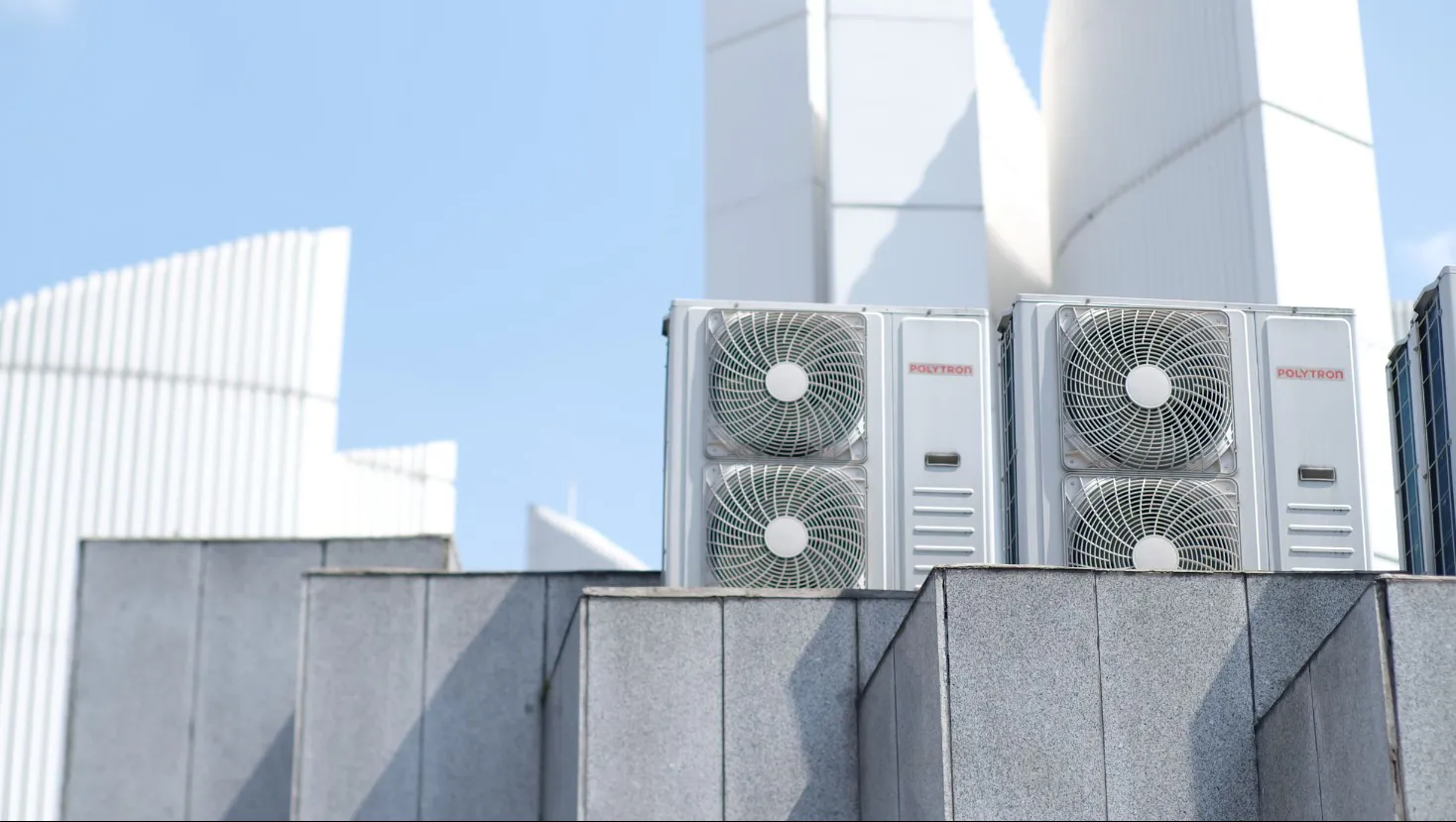 Zoned and VRF office air conditioning system
